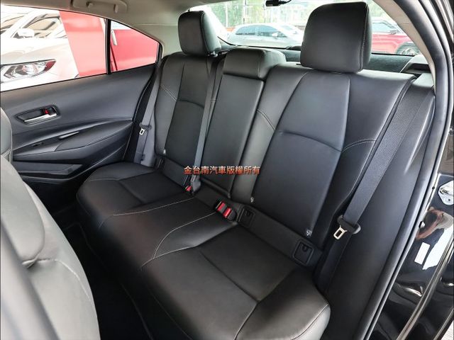 尊爵版✓一手只跑3.1萬✓全車原鈑件✓原廠保固中✓LV2✓盲點✓車載系統✓原廠保養✓iKEY✓恆溫✓九安✓可全貸✓  第9張相片
