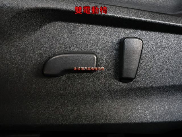 20年式✓EyeSight✓只跑6.8萬✓原板件✓4WD✓雙電動椅✓ACC✓AEB✓車道偏離✓NAVI✓倒車顯影✓  第11張相片