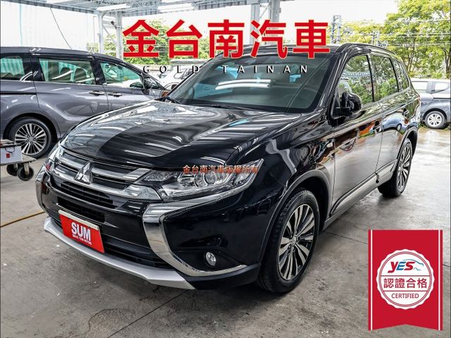安全型✓22年式12月出廠領牌✓一手只跑6萬✓全車原鈑件✓ACC✓AEB✓車道偏離✓倒車顯影✓NAVI✓可全貸✓  第1張相片