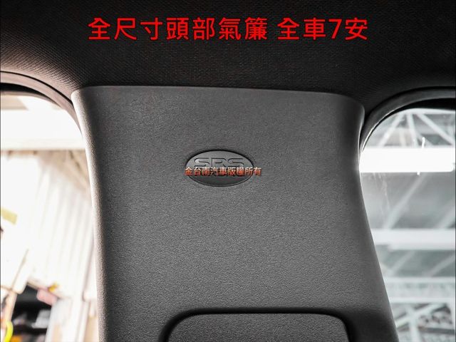 安全型✓22年式12月出廠領牌✓一手只跑6萬✓全車原鈑件✓ACC✓AEB✓車道偏離✓倒車顯影✓NAVI✓可全貸✓  第19張相片
