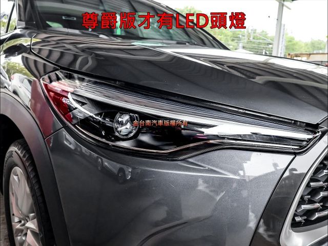 汽油尊爵版✓一手只跑1.5萬✓全車原鈑件✓數位儀錶板✓LED頭燈✓LV2✓環景✓盲點✓安卓影音✓可全貸✓不用殺價就很便宜  第7張相片