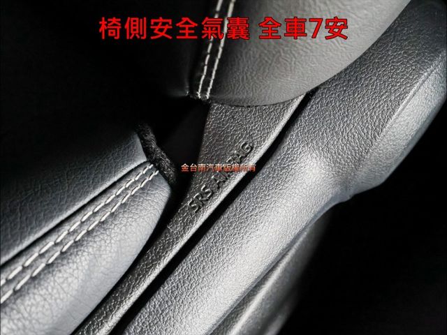 汽油尊爵版✓一手只跑1.5萬✓全車原鈑件✓數位儀錶板✓LED頭燈✓LV2✓環景✓盲點✓安卓影音✓可全貸✓不用殺價就很便宜  第20張相片