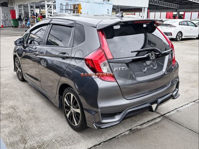 S版✓全車原鈑件✓里程保證✓加裝前霧燈✓iKEY✓定速✓恆溫✓倒車顯影✓換檔快撥✓可全貸✓不用殺價就很便宜✓  第2張相片