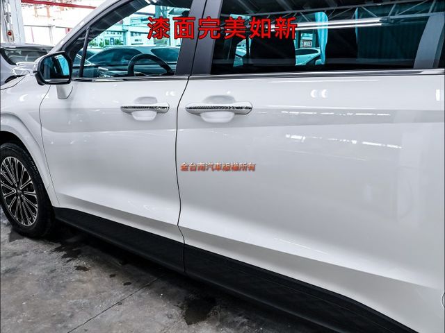 2.0渦輪旗艦版✓3月領牌✓只跑兩千✓原廠保養✓原鈑件✓236hp✓全景天窗✓四電動椅✓LV2✓電動尾門✓可全貸✓  第6張相片