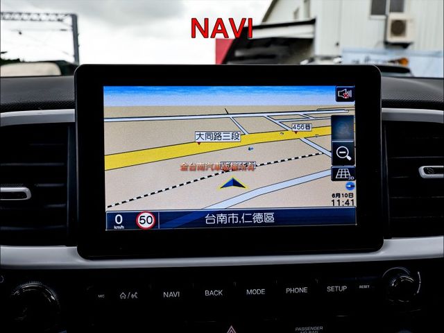 GLB✓只跑3.5萬✓AEB✓車道偏離✓原廠保養✓定速✓iKEY✓衛星導航✓恆溫✓六安✓里程保證✓可全貸!  第16張相片