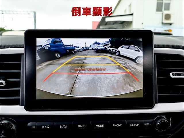 GLB✓只跑3.5萬✓AEB✓車道偏離✓原廠保養✓定速✓iKEY✓衛星導航✓恆溫✓六安✓里程保證✓可全貸!  第17張相片