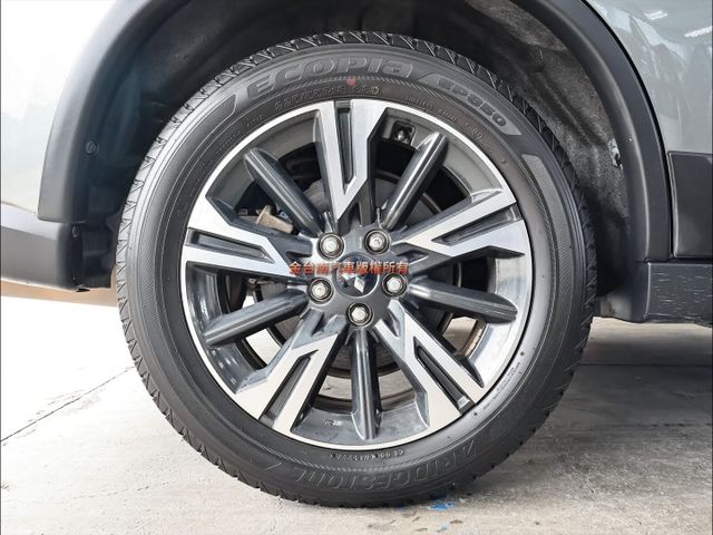 S-AWC版✓4WD✓一手車✓車況優✓電動座椅✓車載系統✓原廠保養✓ACC✓AEB✓盲點✓車道偏離✓iKEY✓可全貸✓  第8張相片