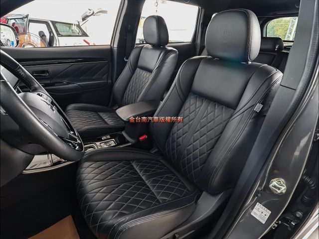 S-AWC版✓4WD✓一手車✓車況優✓電動座椅✓車載系統✓原廠保養✓ACC✓AEB✓盲點✓車道偏離✓iKEY✓可全貸✓  第9張相片