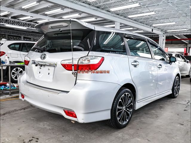 E版✓安卓影音✓環景倒車顯影✓皮椅✓定速系統✓後座出風口✓ABS✓雙安✓少跑里程保證✓車況超好✓可全貸✓不用殺價就很便宜  第4張相片