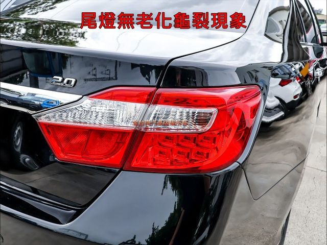2.0E版✓一年只跑一萬✓里程保證✓車況超好✓影音系統✓NAVI✓倒車顯影✓雙區恆溫✓ABS✓雙安✓可全貸✓  第8張相片