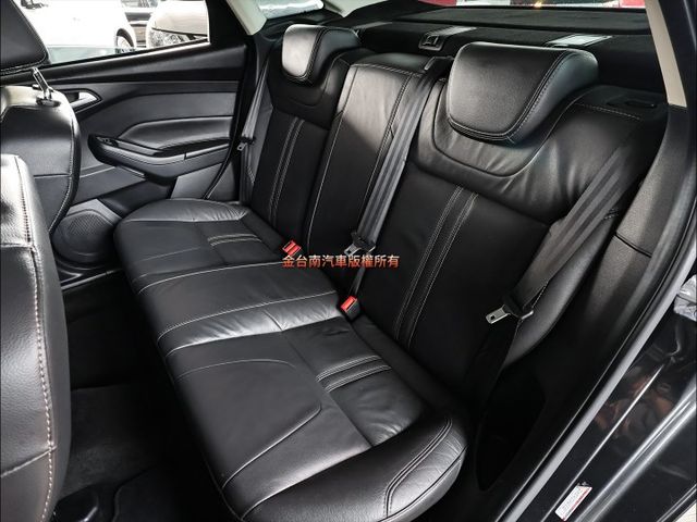 汽油時尚經典型✓不二價✓一年只跑一萬多✓全車原鈑件✓安卓影音✓定速✓衛星導航✓分區恆溫✓四安✓可全貸✓不用殺價就很便宜✓  第10張相片