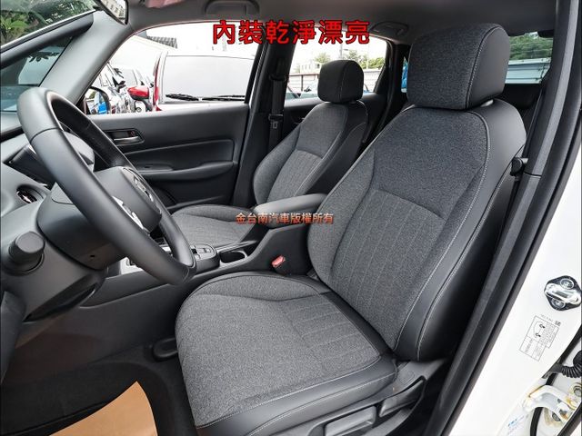 油電版✓只跑9千✓全車原鈑件✓LV2安全輔助✓盲點✓車載系統✓iKEY✓恆溫✓九安✓可全貸✓不用殺價就很便宜✓  第9張相片