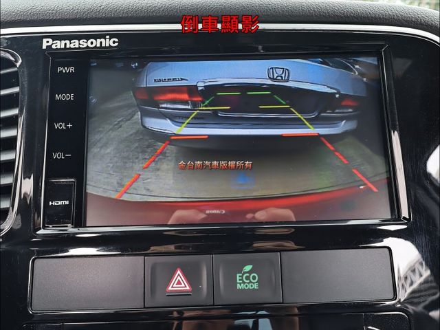 22年式✓安全型✓少跑里程保證✓全車原鈑件✓ACC✓AEB✓NAVI✓倒車顯影✓定速✓恆溫✓可全貸✓不用殺價就很便宜✓  第17張相片