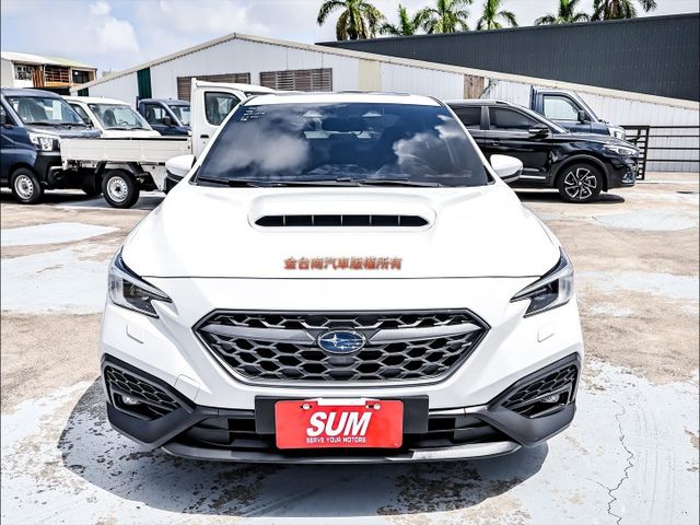 25年領牌✓一手車✓只跑2.3萬✓4WD✓275匹馬力✓天窗✓記憶椅✓LV2✓原廠影音✓車載系統✓可全貸✓  第5張相片
