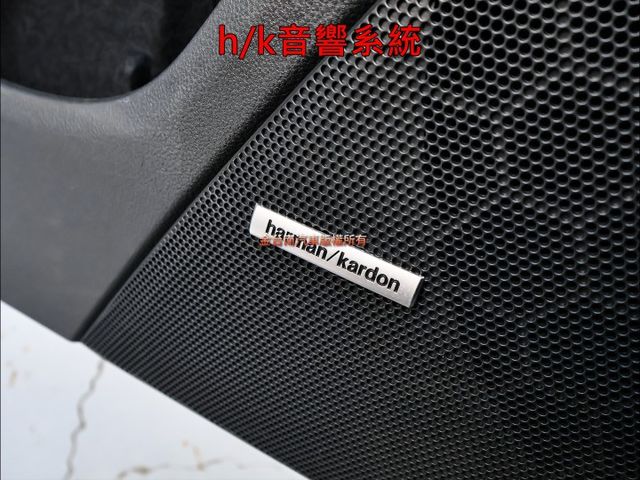 25年領牌✓一手車✓只跑2.3萬✓4WD✓275匹馬力✓天窗✓記憶椅✓LV2✓原廠影音✓車載系統✓可全貸✓  第12張相片