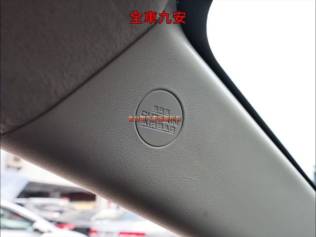 只跑5.8萬✓車況優✓盲點✓定速✓iKEY✓恆溫✓循跡防滑✓全車九安✓里程保證✓可全貸✓不用殺價就很便宜✓  第19張相片