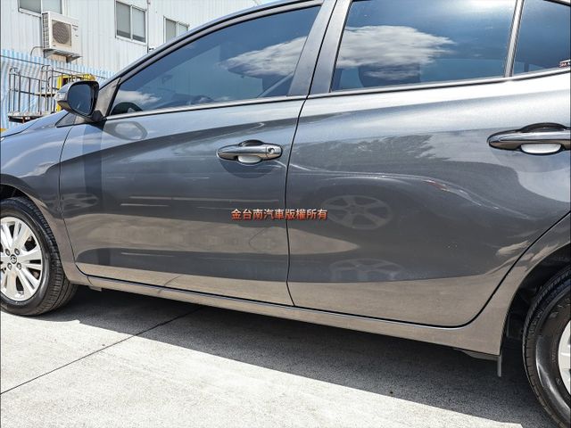 經典版✓一手只跑3.8萬✓全車原鈑件✓原廠保養✓循跡防滑✓ABS✓雙安✓可全貸✓不用殺價就很便宜✓代步通勤好選擇✓  第8張相片