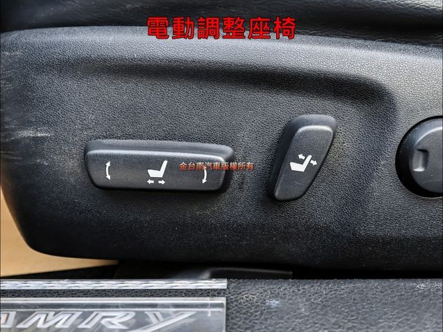 少有汽油尊爵版✓改版✓少跑原廠保養✓全車原鈑件✓天窗✓電動椅✓NAVI✓倒車顯影✓TCS✓iKEY✓可全貸✓  第10張相片