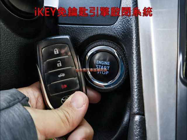 少有汽油尊爵版✓改版✓少跑原廠保養✓全車原鈑件✓天窗✓電動椅✓NAVI✓倒車顯影✓TCS✓iKEY✓可全貸✓  第14張相片
