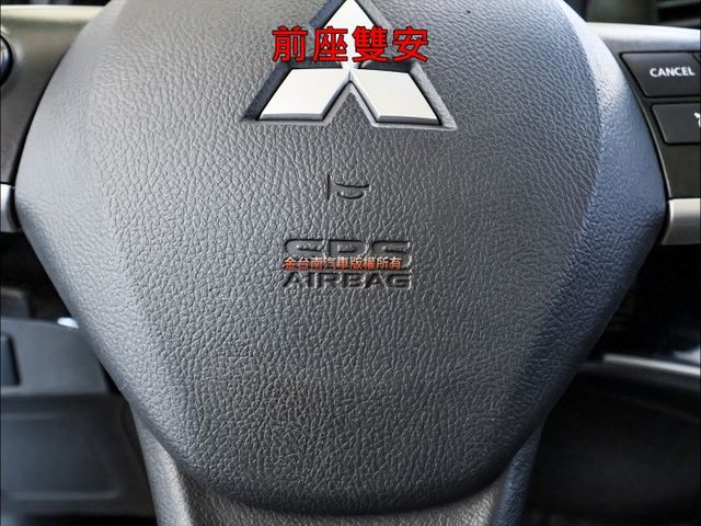 5+2人座✓時尚型✓衛星導航✓倒車顯影✓iKEY✓恆溫空調✓前座雙安✓里程保證✓車況超好✓可全貸✓不用殺價就很便宜✓  第17張相片