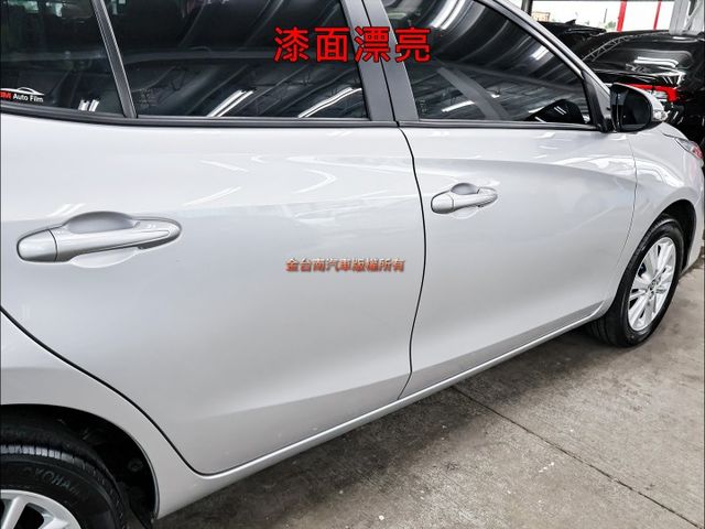 代步通勤好選擇✓經典版✓一手只跑3.9萬✓原廠保養✓全車原鈑件✓藍牙音響✓TCS✓雙安✓可全貸✓不用殺價就很便宜✓  第8張相片