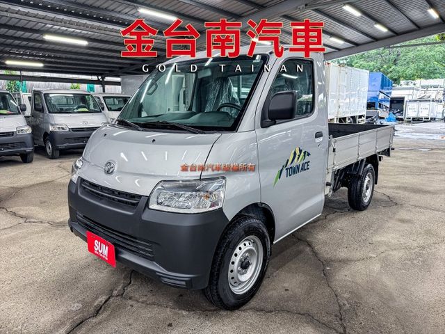 不二價✓全新領牌車✓框式✓自排✓雙安✓循跡防滑✓ABS✓LED頭燈✓附全額發票✓可全貸✓  第1張相片