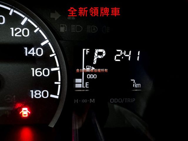 不二價✓全新領牌車✓框式✓自排✓雙安✓循跡防滑✓ABS✓LED頭燈✓附全額發票✓可全貸✓  第12張相片