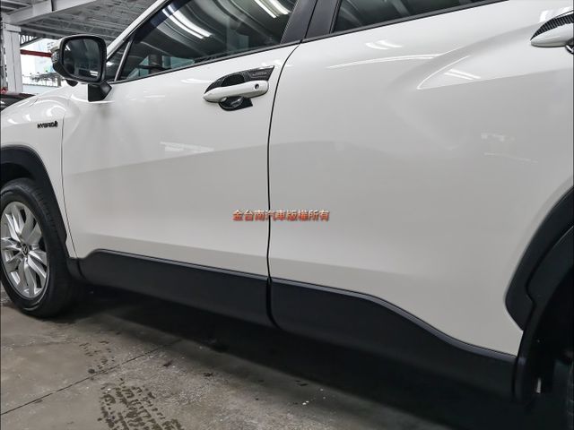 24年式✓油電尊爵版✓只跑5.2萬✓原鈑件✓原廠保固中✓原廠保養✓數位儀錶板✓LED頭燈✓LV2✓環景✓盲點✓安卓影音✓  第7張相片