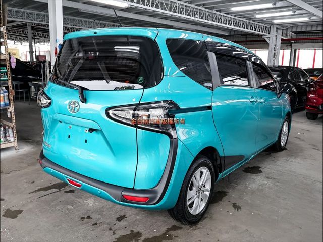 豪華版✓一手只跑4.9萬✓全車原板件✓AEB✓車道偏離✓倒車顯影✓恆溫✓iKEY✓可全貸✓不用殺價就很便宜✓  第3張相片