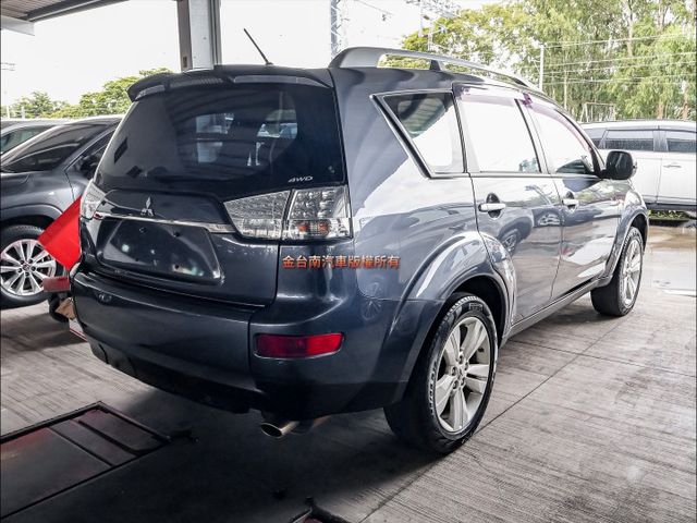 尊貴型✓4WD✓只跑14.1萬✓車況優✓定速✓恆溫✓TCS✓ABS✓雙安✓里程保證✓可全貸✓不用殺價就很便宜✓  第3張相片