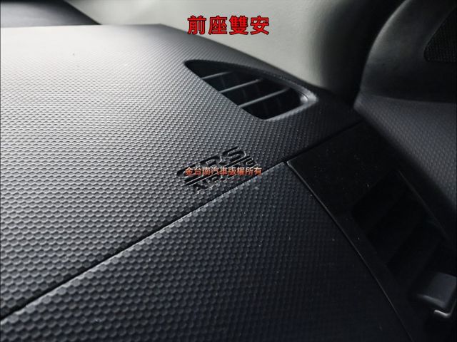 尊貴型✓4WD✓只跑14.1萬✓車況優✓定速✓恆溫✓TCS✓ABS✓雙安✓里程保證✓可全貸✓不用殺價就很便宜✓  第18張相片
