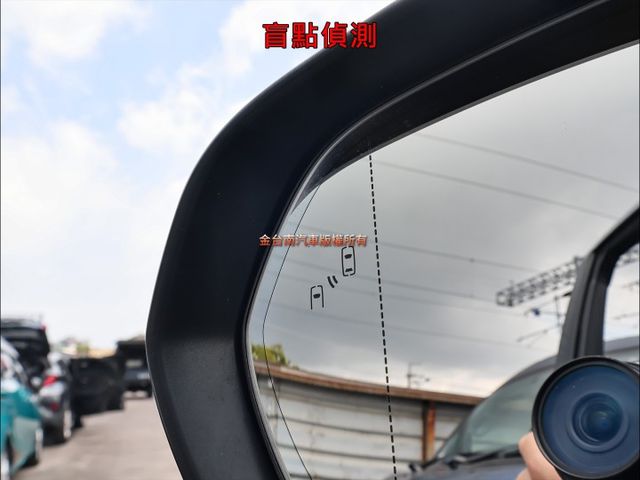200豪華版✓一手車✓原鈑件✓電動尾門✓環景✓雙電動椅✓LV2✓盲點✓雙電熱椅✓車載系統✓HUD✓分區恆溫✓里程保證✓  第11張相片