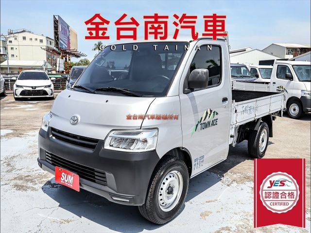 自排框式✓一手只跑2.3萬✓全車原鈑件✓ABS✓TCS✓雙安✓附全額發票✓可全貸✓事業打拼好幫手✓  第1張相片
