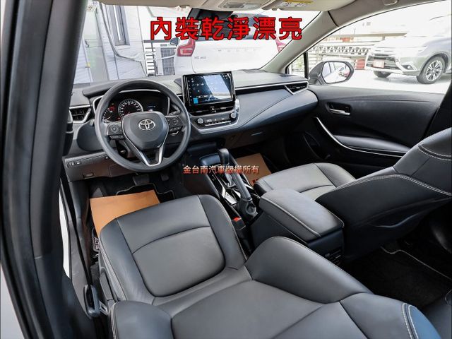 25年式12月領牌✓一手只跑六千✓原廠保養✓原鈑件✓iKEY✓盲點✓倒車顯影✓車載系統✓LV2✓恆溫✓可全貸✓  第10張相片