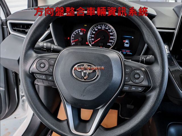 25年式12月領牌✓一手只跑六千✓原廠保養✓原鈑件✓iKEY✓盲點✓倒車顯影✓車載系統✓LV2✓恆溫✓可全貸✓  第11張相片