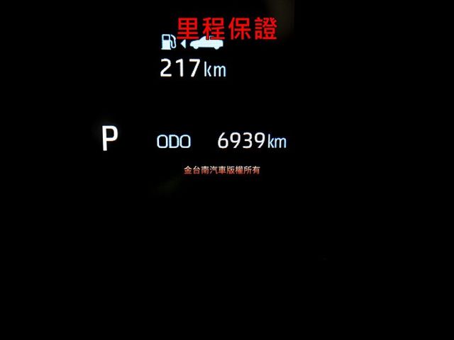 25年式12月領牌✓一手只跑六千✓原廠保養✓原鈑件✓iKEY✓盲點✓倒車顯影✓車載系統✓LV2✓恆溫✓可全貸✓  第13張相片