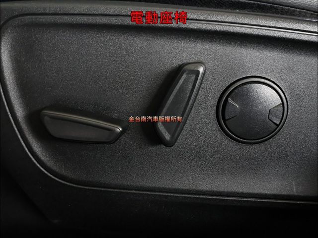時尚版✓一手車✓車況優✓電動座椅✓環景✓LV2✓車載系統✓原廠NAVI✓iKEY✓雙區恆溫✓里程保證✓可全貸✓  第12張相片