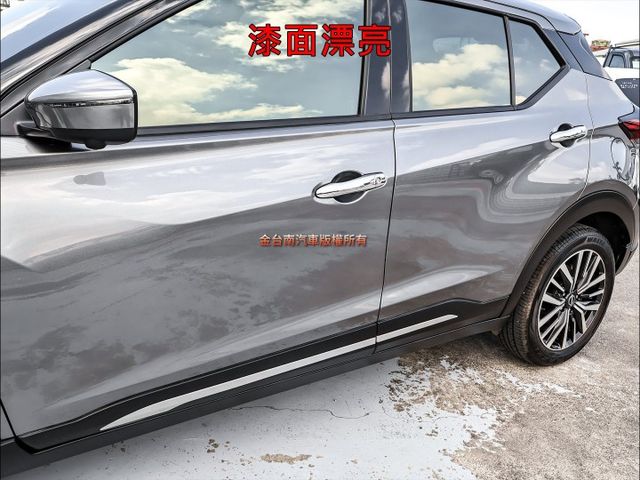 一手車✓只跑8千✓原廠保養✓全車原鈑件✓環景✓車載系統✓ACC✓AEB✓車道偏離✓iKEY✓可全貸✓不用殺價就很便宜✓  第6張相片