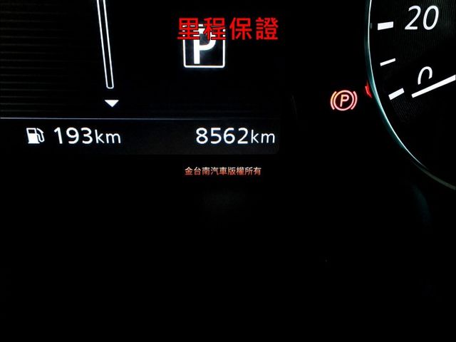 一手車✓只跑8千✓原廠保養✓全車原鈑件✓環景✓車載系統✓ACC✓AEB✓車道偏離✓iKEY✓可全貸✓不用殺價就很便宜✓  第13張相片
