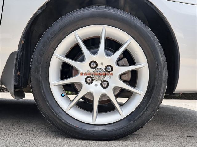 國民神車✓1.8 E版✓一年只跑1.1萬✓全車原鈑件✓ABS✓恆溫✓電動收折後視鏡✓可全貸✓代步通勤好選擇✓  第10張相片
