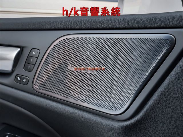 T8-P✓插電式油電✓25/3領牌✓一手只跑1.6萬✓全車原鈑件✓雙電動椅✓HK音響✓LV2✓環景✓車載系統✓可全貸✓  第11張相片