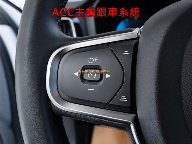 T8-P✓插電式油電✓25/3領牌✓一手只跑1.6萬✓全車原鈑件✓雙電動椅✓HK音響✓LV2✓環景✓車載系統✓可全貸✓  第14張相片