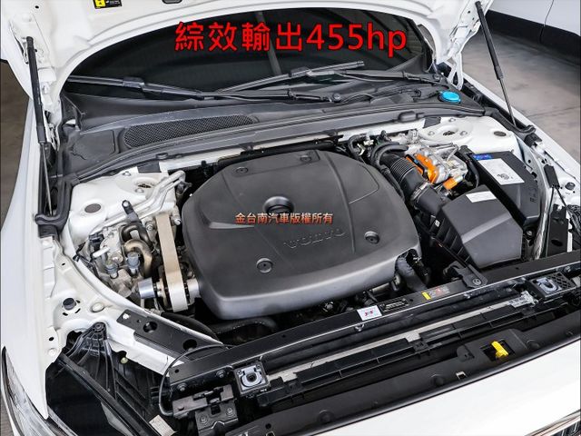 T8-P✓插電式油電✓25/3領牌✓一手只跑1.6萬✓全車原鈑件✓雙電動椅✓HK音響✓LV2✓環景✓車載系統✓可全貸✓  第20張相片