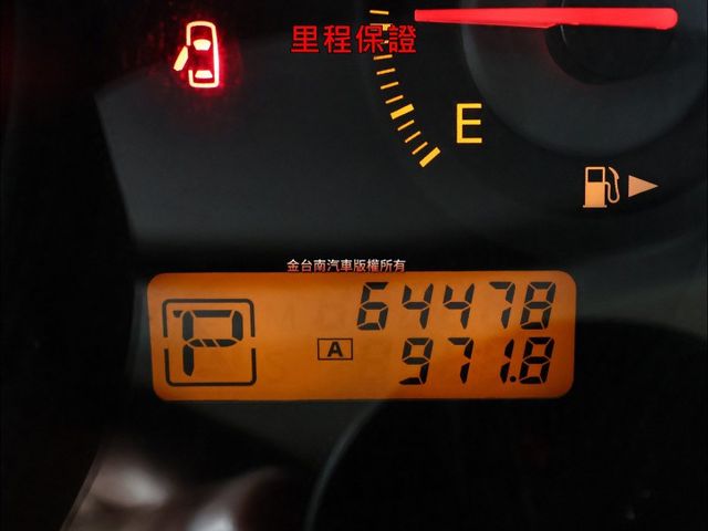 1.8B版✓只跑6.4萬✓車況優✓原廠保養✓iKEY✓恆溫✓抬頭顯示器✓前座雙安✓可全貸✓不用殺價就很便宜✓  第15張相片