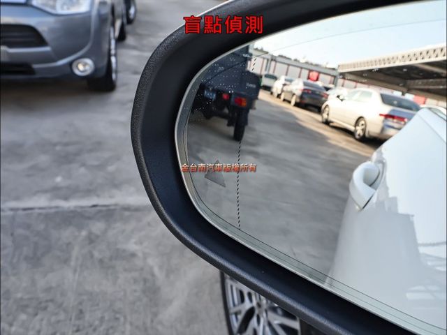 總代理✓20年式✓一手只跑9萬✓原鈑件✓記憶椅✓盲點✓車載系統✓定速✓iKEY✓雙區恆溫✓快撥✓可全貸✓不用殺價就很便宜  第11張相片