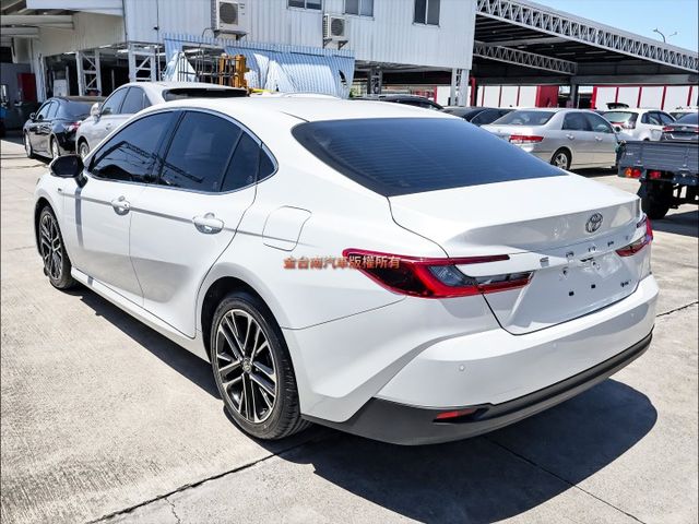 缺車稀有油電旗艦版✓11月領牌✓一手只跑3.4萬✓原鈑件✓雙冷熱通風電動椅✓環景✓LV2✓盲點✓車載系統✓原廠保固中✓  第2張相片