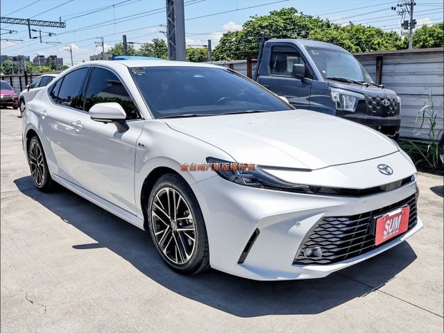 缺車稀有油電旗艦版✓11月領牌✓一手只跑3.4萬✓原鈑件✓雙冷熱通風電動椅✓環景✓LV2✓盲點✓車載系統✓原廠保固中✓  第4張相片