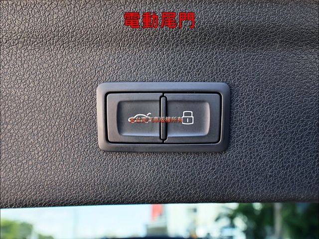 S-LINE✓只跑7.6萬✓里程保證✓車況超好✓全景天窗✓雙電動椅✓盲點✓BOSE音響✓倒車顯影✓電動尾門✓可全貸  第19張相片