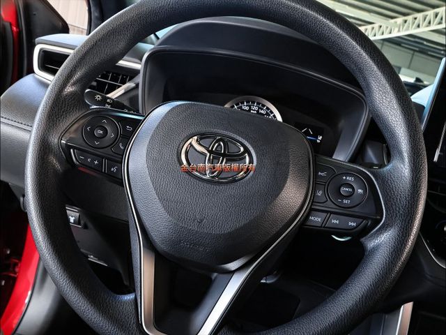 豪華影音特仕版✓只跑7萬✓車況優✓原廠NAVI✓LV2安全輔助✓iKEY✓恆溫空調✓可全貸✓不用殺價就很便宜✓  第12張相片