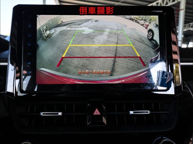 豪華影音特仕版✓只跑7萬✓車況優✓原廠NAVI✓LV2安全輔助✓iKEY✓恆溫空調✓可全貸✓不用殺價就很便宜✓  第17張相片